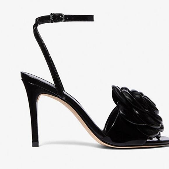 NIB Michel Kors Elodie Patent Leather Flower Heel Black 8.5M - Picture 2 of 10